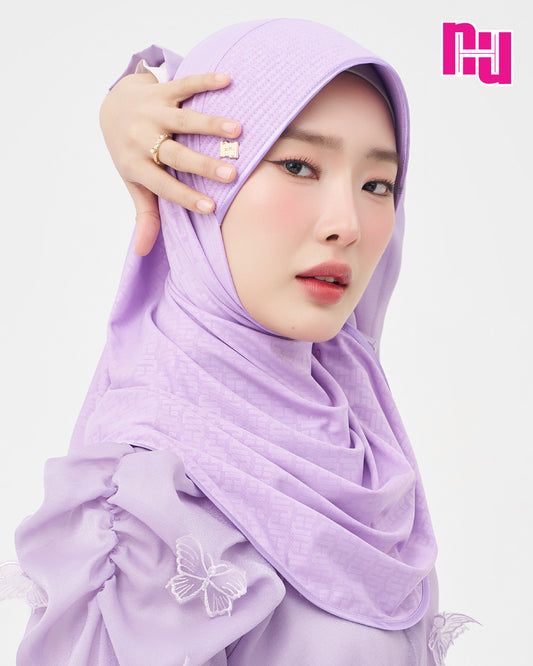 ผ้าคลุมสวมสำเร็จ NUH MONOGRAM – ทรงฟองน้ำตรง